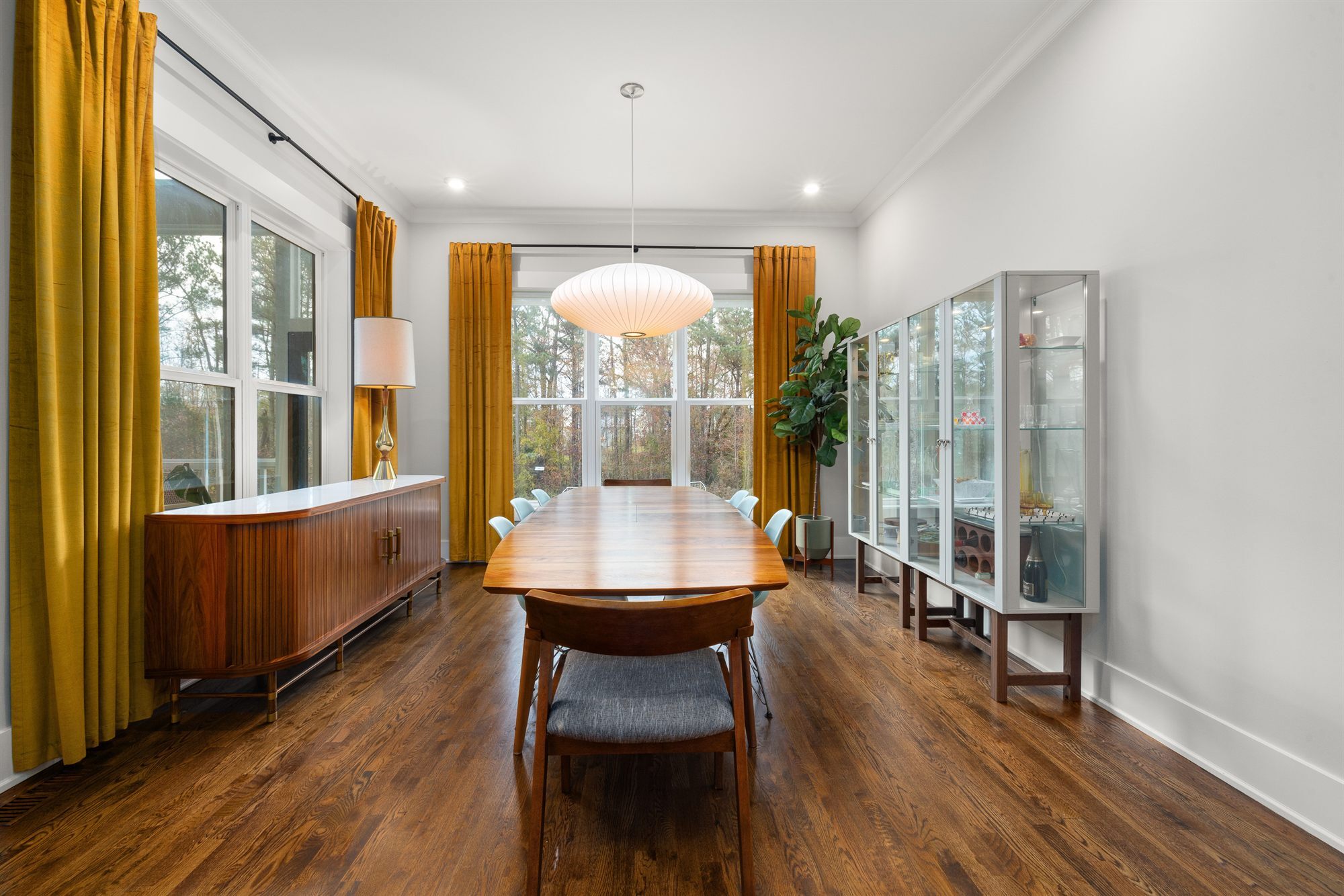 dining-room-mustard-curtains-stock
